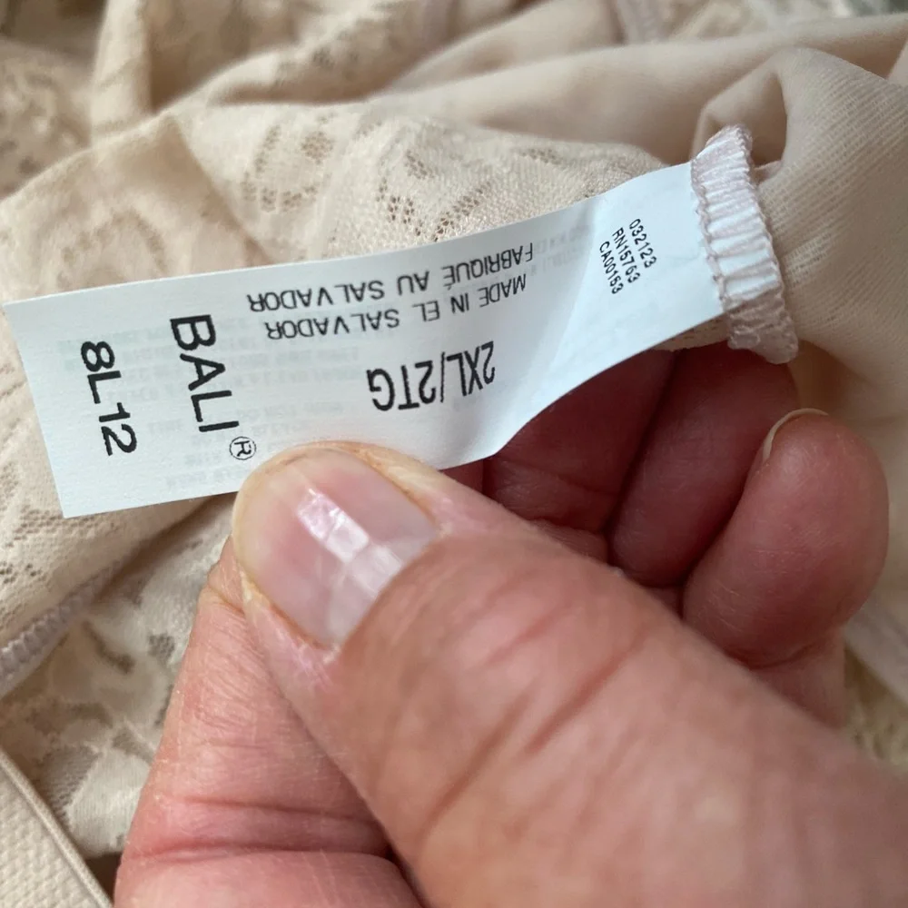 Bali Cream Lace Chemise NWT - Picture 4 of 4